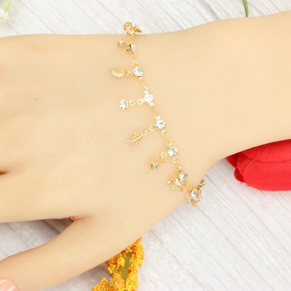 "Trendy Handmade Bracelet – A Thoughtful Gift for Girls & Women | UNVRC1266 - Picture 6 of 10